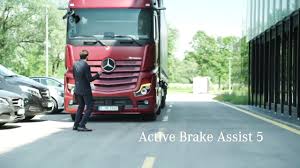 Le Nouveau Mercedes Actros Pour Avril 2019 Youtube