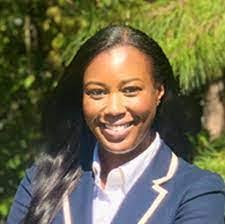 Davlyn Davis's Instagram, Twitter & Facebook