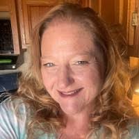 Roxie Baxter's Instagram, Twitter & Facebook