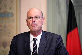 Fraude Fiscale: Marche Arrière du Gouvernement! Lombard Cède à la Pression - Imagen principal del artículo