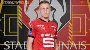 Adrien truffert (born 20 november 2001) is a professional footballer who plays as a defender for ligue 1 side stade rennais. 692jnzmrxechnm