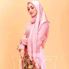 Intip Potret Cantik Imel Putri Cahyati Mantan Istri Sirajuddin Mahmud Suami Zaskia Gotik Gotik Gaun Putri