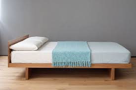 Modern style and japanese inspired bed frames, easily installed with interlocking wood joint frames without brackets. Kyoto Japanese Style Bed Low Beds Natural Bed Company Ideias Para Mobilia Design De Moveis Decoracao De Casa