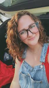 Loose perm with medium size curls in area?