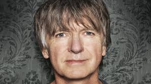 Collins hosts author Jeff Apter at Ryan's in Thirroul