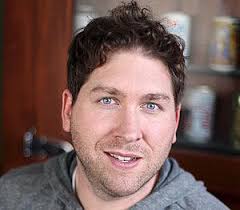 Free Beer & Hot Wings Finds Out How Masculine, Feminine and Old the Crew Is  [Video]