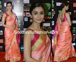 Alia Bhatt Pink Silk Saree At The Zee Cine Awards 2017 Silk Saree Blouse Designs Sleeveless Blouse Saree Sleevless Saree Blouse Photos of alia bhatt in saree looks real cool. alia bhatt pink silk saree at the zee