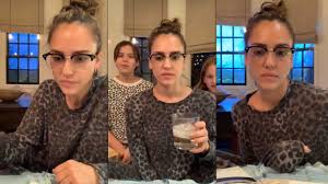 Jessica alba out for dinner at taverna tony's in malibu 07/03/2021. Jessica Alba Instagram Live Stream 5 April 2020 Ig Live S Tv