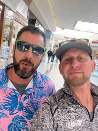 Michele Simard's Instagram, Twitter & Facebook