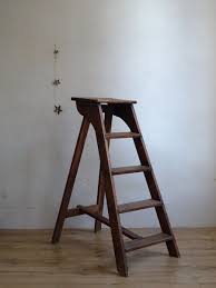 Escabeau Ancien Decoration Www Cestvintage Com En 2020 Diy Meuble Decoration Bibliotheque Escabeau Bois