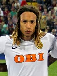 The latest tweets from kevin mbabu (@kevin_baboo). Datei Kevin Mbabu Startaufstellung Bsc Young Boys 2017 08 22 Jpg Wikipedia