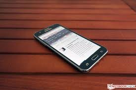 Test Samsung Galaxy J5 Smartphone ...