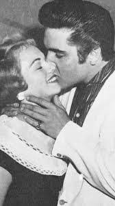 Anita Wood's Instagram, Twitter & Facebook