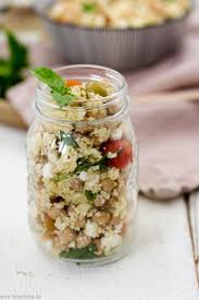 Mit salz und pfeffer abschmecken und zugedeckt ca. Couscous Salat Mit Kichererbsen Feta Haselnussen Und Oliven Tulpentag Schnelle Rezepte Couscous Salat Couscous Salat Rezept Couscous Salat Mit Feta