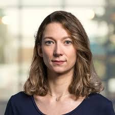 Alexandra Leighton's Instagram, Twitter & Facebook