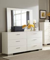 Felicity glossy white panel bedroom setby coaster furniture. Felicity 203500 Bedroom Set 5pc In White By Coaster