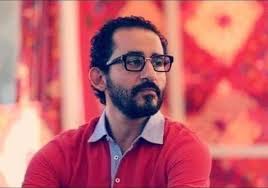 مفيش أسوأ من انك تكون مش قادر ، بس مُلزم تبان قادر . "