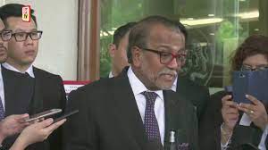 Wartawan kanan, agensi malay mail, lim tee ting, 32, berkata, dia menerima kenyataan media bertajuk 'press statement of tan sri dr muhammad shafee abdullah pertaining to the rm9.5 milion' pada 8 september 2018 daripada seorang peguam, muhammad farhan yang juga anak kepada muhammad shafee. Prominent Lawyer Tan Sri Dr Muhammad Shafee Abdullah Pleaded Not Guilty Youtube
