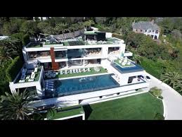 The spectacular house neymar has bought in mangaratiba cristiano ronaldo's vs neymar's house neymar's new house is situated on a plot of 10,000 square meters in the exclusive portobello area, in. The 10 Craziest Things You Could Buy With Neymar S New Contract