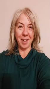 ♥️WELLNESS WEDNESDAY♥️ Say hello to our friend, Leah Tully! Thanks to  @yomamamaternity for inviting me back today! For those of you who don't  know me, my name is Leah and I'm a