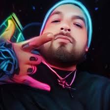 Just got up i need 4 solid players for rec im a 7'4 center trying to win