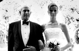Dabei ist in der deutschen sprache auch die verwaltung digitalisierter. Hochzeitsratgeber Kirchlich Heiraten Nichts Geht Ohne Dokumente Weddix