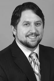 Edward Jones's Dobbs receives board certification