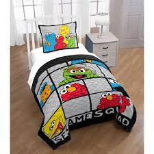 You'll receive email and feed alerts when new items arrive. Sesame Street Elmo Hip Twin Full Quilt And Sham Set Walmart Com Walmart Com