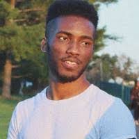 Darius Elliott's Instagram, Twitter & Facebook