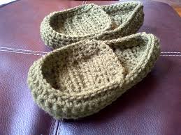 This crochet slippers so comfy and warm. Crochet Slippers For The Whole Family With 20 Free Patterns