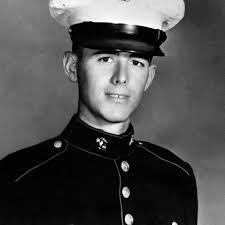 Project seeks faces behind Vietnam wall's names