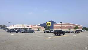 Hours may change under current circumstances 675 Us Highway 1 S Iselin Nj 08830 The Plaza At Woodbridge Loopnet Com
