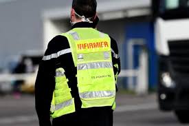 La rubrique des actus et faits divers est un espace d'expression libre permettant aux internautes d'informer, d'alerter en partageant une info, un fait. Accident Du Travail Feu De Poubelles Chute A Velo Le Point Sur Les Derniers Faits Divers Dans L Yonne Auxerre 89000