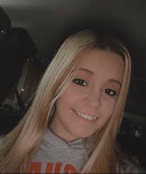 hey guys! i'm haley and i'm 23. i'll be moving to nashville in august. i'm  hoping to stay under $850/mo if possible. i'm looking to find roommates to  live with as well