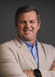 Tim Risinger's Instagram, Twitter & Facebook