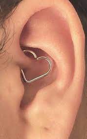Soul Wired Heart Daith 16g Ear Piercing Pretty Ear Piercings Cool Ear Piercings Daith Ear Piercing