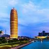 (1682条点评) 卧龙大侠 点评： 郑州黄河文化公园 是黄河地上悬河的起点 黄土高原终点 黄河中下游的分界线 被誉为万里黄河上一颗璀璨的明珠 这里有高高矗立着的炎皇二帝像 2020. 1