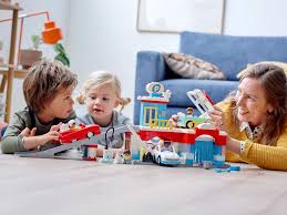 For durability, all duplo models feature full galvanization of the parking platforms and roof. Lego Duplo Parkhaus Mit Autowaschanlage 10948 2021 Ab 64 59 35 Gespart Stand 03 08 2021 Lego Preisvergleich Brickmerge De