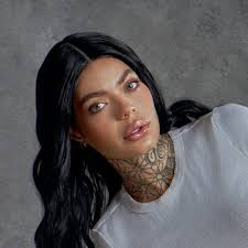 Melissa Puerta's Instagram, Twitter & Facebook