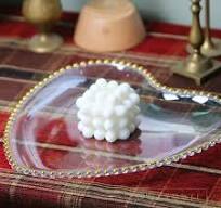 Reusable Heart Shaped Dinner Plate Gold Rim Beaded Transparent Plate Party  Wedding Decoration Plastic Charger Plates