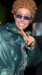 Jessica Biel Reaction to Justin Mirror Song