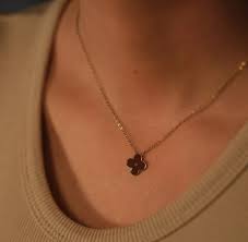Brown Clover Necklace