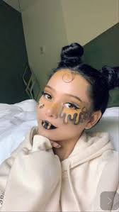 Subreddit for tiktoker bella poarch. Bella Poarch