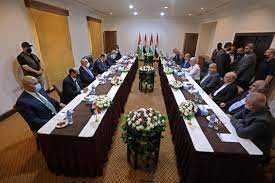 وكان اللواء عباس كامل، رئيس جهاز المخابرات العامة، قد بدأ أمس زيارة إسرائيل والأراضي الفلسطينية بحث خلالها عدة ملفات في مقدمتها تثبيت وقف إطلاق النار مع قطاع غزة. 6 Kj2biqyiwthm