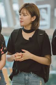 유튜버 이진호가 그룹 트와이스 멤버 정연의 건강 상태를 언급하며, 살이 찐 이유에 대한 추측을 내놨다.이진호는 지난 22일 자신의 유튜브 채널 . íŠ¸ì™€ì´ìŠ¤ ì •ì—° ì—°ìŠµìƒ ê·¸ë§Œë'ê³  ë¹µì§'ì— ì·¨ì§í•˜ë ¤ í–ˆë‹¤