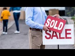 Real estate brokers operate real estate office, or work for commercial real estate firm, overseeing real estate transactions. Real Estate Brokers And Sales Agents Occupational Outlook Handbook U S Bureau Of Labor Statistics