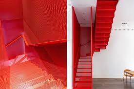 This Floating Red Staircase Brings A Modern Harry Potter Element To This London Apartment London Apartment Staircase Playful Design