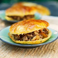 Feuillete Aux Cepes Recettes Recette Recette A Base De Pate Feuilletee Recette Feuillete Recette
