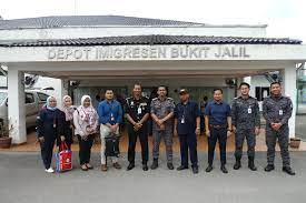 Ketua pengarah kesihatan, datuk dr noor hisham abdullah berkata, semua yang dikesan positif adalah warga asing yang. Pada Tanggal 21 Januari 2020 Fungsi Kedutaan Besar Republik Indonesia Kuala Lumpur Malaysia Facebook
