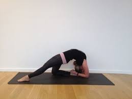 Kathryn Budig Challenge Pose One Legged King Pigeon Pose Yoga Challenge Poses Kathryn Budig Yoga Yoga Poses Advanced